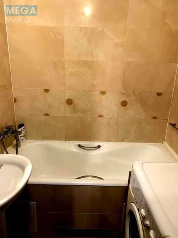 Продаж 4 кімнатної квартири (81/51/9,2), 7 пов. 9 пов. будинку, <a class="location-link" href="/kiev/" title="Недвижимость Київ">Київ</a>, <a class="location-link" href="/kiev/solomenskij/" title="Недвижимость Солом'янський район">Солом'янський р-н</a>, Авіаконструктора Антонова вул., 9 (изображение 7)