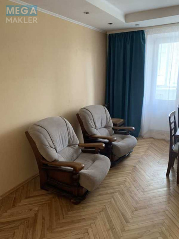 Продаж 4 кімнатної квартири (81/51/9,2), 7 пов. 9 пов. будинку, <a class="location-link" href="/kiev/" title="Недвижимость Київ">Київ</a>, <a class="location-link" href="/kiev/solomenskij/" title="Недвижимость Солом'янський район">Солом'янський р-н</a>, Авіаконструктора Антонова вул., 9 (изображение 8)