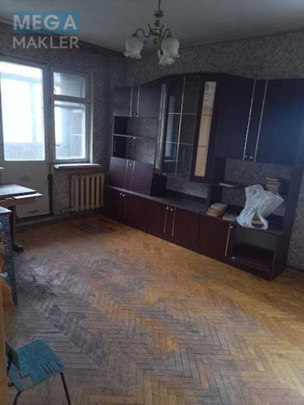 Продаж 1 кімнатної квартири (32/18/6), 5 пов. 5 пов. будинку, <a class="location-link" href="/kiev/" title="Недвижимость Київ">Київ</a>, <a class="location-link" href="/kiev/solomenskij/" title="Недвижимость Солом'янський район">Солом'янський р-н</a>, Любомира Гузара просп., 14 (изображение 4)