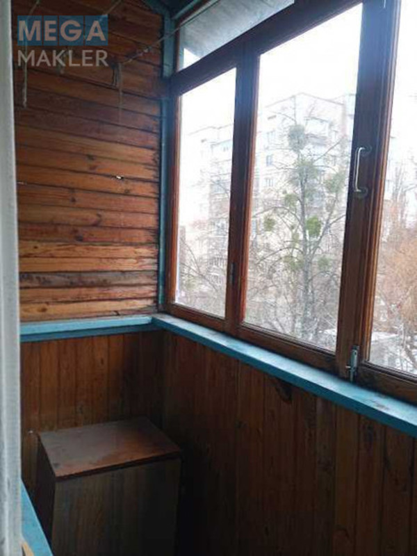 Продаж 1 кімнатної квартири (32/18/6), 5 пов. 5 пов. будинку, <a class="location-link" href="/kiev/" title="Недвижимость Київ">Київ</a>, <a class="location-link" href="/kiev/solomenskij/" title="Недвижимость Солом'янський район">Солом'янський р-н</a>, Любомира Гузара просп., 14 (изображение 7)