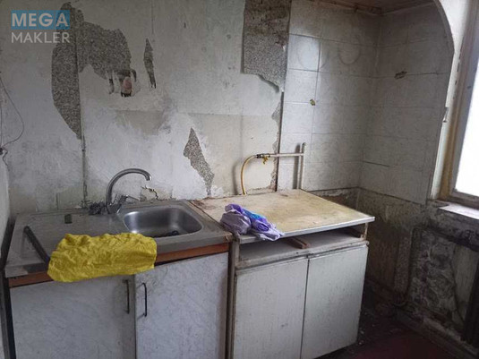 Продаж 1 кімнатної квартири (32/18/6), 5 пов. 5 пов. будинку, <a class="location-link" href="/kiev/" title="Недвижимость Київ">Київ</a>, <a class="location-link" href="/kiev/solomenskij/" title="Недвижимость Солом'янський район">Солом'янський р-н</a>, Любомира Гузара просп., 14 (изображение 9)