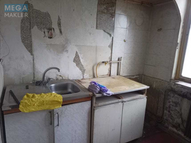 Продаж 1 кімнатної квартири (32/18/6), 5 пов. 5 пов. будинку, <a class="location-link" href="/kiev/" title="Недвижимость Київ">Київ</a>, <a class="location-link" href="/kiev/solomenskij/" title="Недвижимость Солом'янський район">Солом'янський р-н</a>, Любомира Гузара просп., 14 (изображение 9)