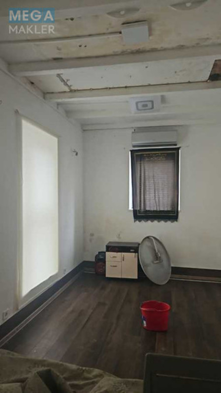 Продаж дома, 1&nbsp; поверх, 60&nbsp;кв.м, 3&nbsp;кімнати, ділянка 8&nbsp;соток, <a class="location-link" href="/kiev/" title="Недвижимость Київ">Київ</a>, <a class="location-link" href="/kiev/goloseevskij/" title="Недвижимость Голосіївський район">Голосіївський р-н</a>, Пролетарська вул., 13 (изображение 8)