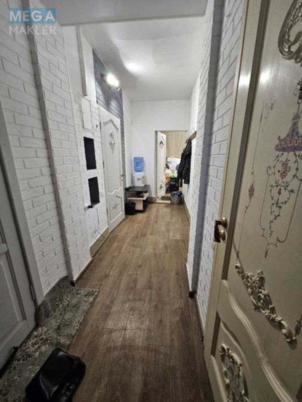 Продаж дома, 1&nbsp; поверх, 60&nbsp;кв.м, 3&nbsp;кімнати, ділянка 8&nbsp;соток, <a class="location-link" href="/kiev/" title="Недвижимость Київ">Київ</a>, <a class="location-link" href="/kiev/goloseevskij/" title="Недвижимость Голосіївський район">Голосіївський р-н</a>, Пролетарська вул., 13 (изображение 9)