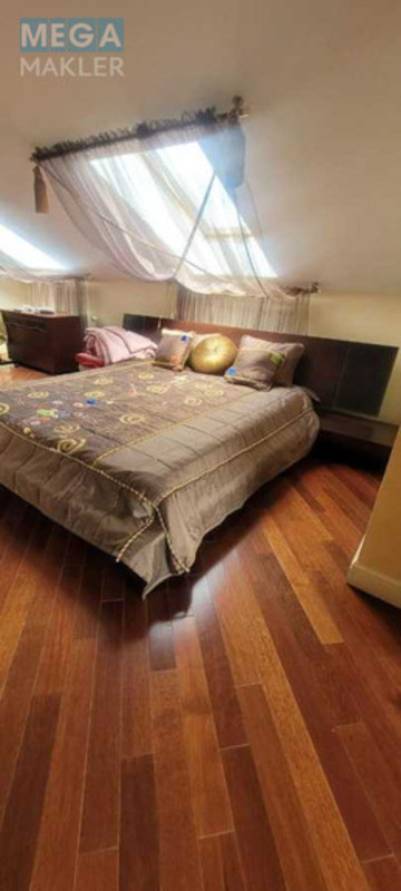 Продаж дома, 3&nbsp;поверху, 550&nbsp;кв.м, 6&nbsp;кімнат, ділянка 32&nbsp;сотки, <a class="location-link" href="/kiev/" title="Недвижимость Київ">Київ</a>, <a class="location-link" href="/kiev/darnickij/" title="Недвижимость Дарницький район">Дарницький р-н</a>, Лесная ул. (изображение 25)