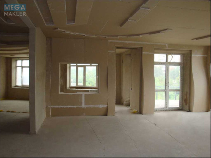 Продаж дома, 3&nbsp;поверху, 660&nbsp;кв.м, 10&nbsp;кімнат, ділянка 19&nbsp;соток, <a class="location-link" href="/kiev/" title="Недвижимость Київ">Київ</a>, <a class="location-link" href="/kiev/podolskij/" title="Недвижимость Подільський район">Подільський р-н</a>, Артезианский пер., 11 (изображение 3)