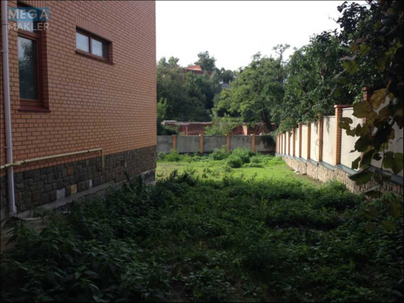 Продаж дома, 3&nbsp;поверху, 660&nbsp;кв.м, 10&nbsp;кімнат, ділянка 19&nbsp;соток, <a class="location-link" href="/kiev/" title="Недвижимость Київ">Київ</a>, <a class="location-link" href="/kiev/podolskij/" title="Недвижимость Подільський район">Подільський р-н</a>, Артезианский пер., 11 (изображение 11)