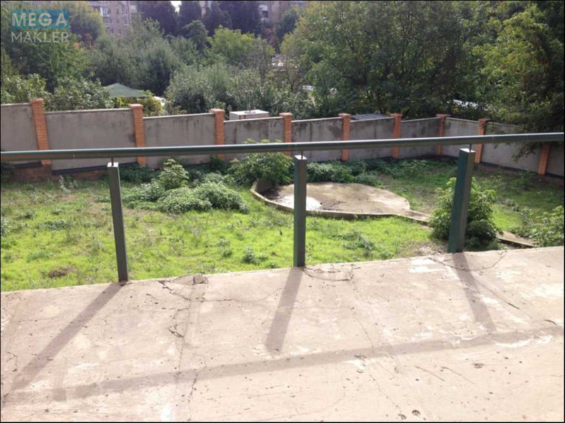 Продаж дома, 3&nbsp;поверху, 660&nbsp;кв.м, 10&nbsp;кімнат, ділянка 19&nbsp;соток, <a class="location-link" href="/kiev/" title="Недвижимость Київ">Київ</a>, <a class="location-link" href="/kiev/podolskij/" title="Недвижимость Подільський район">Подільський р-н</a>, Артезианский пер., 11 (изображение 12)