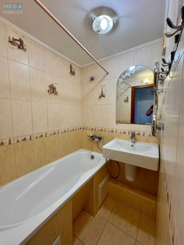 Продаж 3 кімнатної квартири (68/43/8,2), 11 пов. 16 пов. будинку, <a class="location-link" href="/kiev/" title="Недвижимость Київ">Київ</a>, <a class="location-link" href="/kiev/obolonskij/" title="Недвижимость Оболонський район">Оболонський р-н</a>, Оболонський просп., 9 (изображение 2)