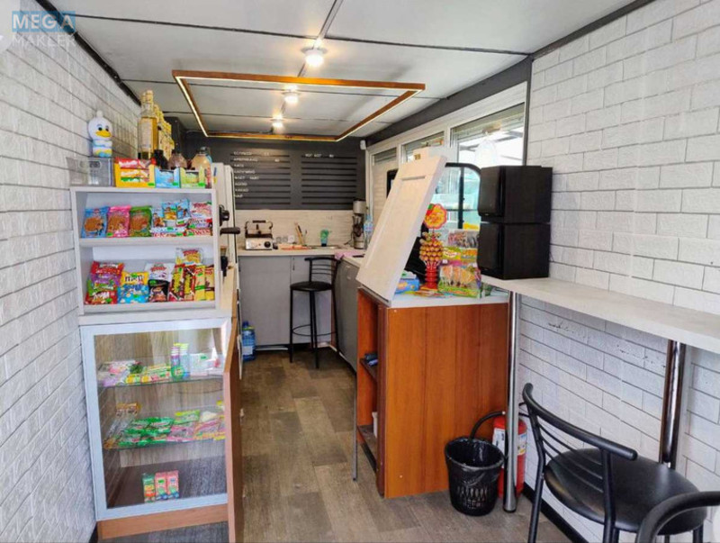 Оренда комерційної нерухомості, 12&nbsp;кв.м, под магазин, <a class="location-link" href="/kiev/" title="Недвижимость Київ">Київ</a>, <a class="location-link" href="/kiev/darnickij/" title="Недвижимость Дарницький район">Дарницький р-н</a>, Анни Ахматової вул., 14б (изображение 4)