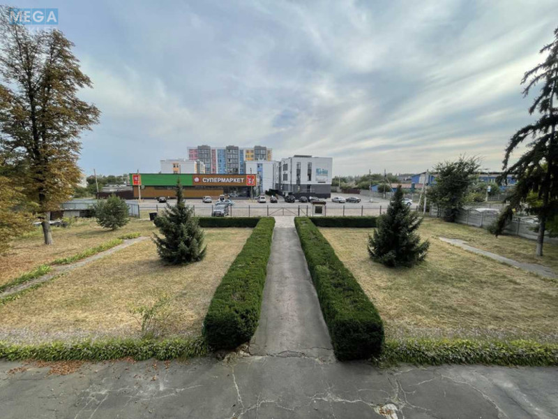 Продаж комерційної нерухомості, 520&nbsp;кв.м, <a class="location-link" href="/trebuhov/" title="Недвижимость Требухів">Требухів</a>, броварська, 1а (изображение 4)