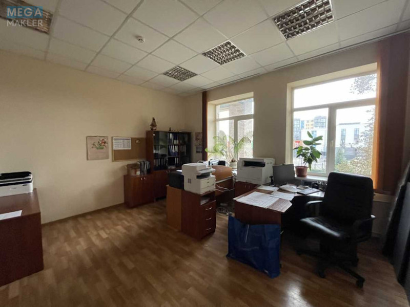 Продаж комерційної нерухомості, 520&nbsp;кв.м, <a class="location-link" href="/trebuhov/" title="Недвижимость Требухів">Требухів</a>, броварська, 1а (изображение 9)
