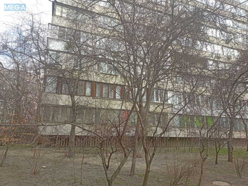 Продаж 3 кімнатної квартири (78/48/7,5), 1 пов. 9 пов. будинку, <a class="location-link" href="/kiev/" title="Недвижимость Київ">Київ</a>, <a class="location-link" href="/kiev/pecherskij/" title="Недвижимость Печерський район">Печерський р-н</a>, Евгения Коновальца ул., 37 (изображение 3)