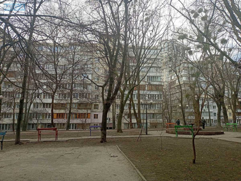 Продаж 3 кімнатної квартири (63/39/7,2), 1 пов. 9 пов. будинку, <a class="location-link" href="/kiev/" title="Недвижимость Київ">Київ</a>, <a class="location-link" href="/kiev/pecherskij/" title="Недвижимость Печерський район">Печерський р-н</a>, Евгения Коновальца ул., 37 (изображение 2)