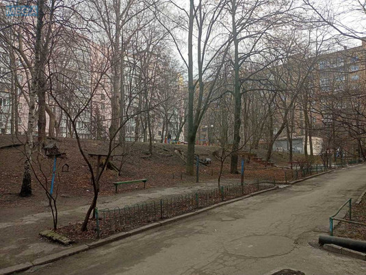 Продаж 3 кімнатної квартири (63/39/7,2), 1 пов. 9 пов. будинку, <a class="location-link" href="/kiev/" title="Недвижимость Київ">Київ</a>, <a class="location-link" href="/kiev/pecherskij/" title="Недвижимость Печерський район">Печерський р-н</a>, Евгения Коновальца ул., 37 (изображение 3)