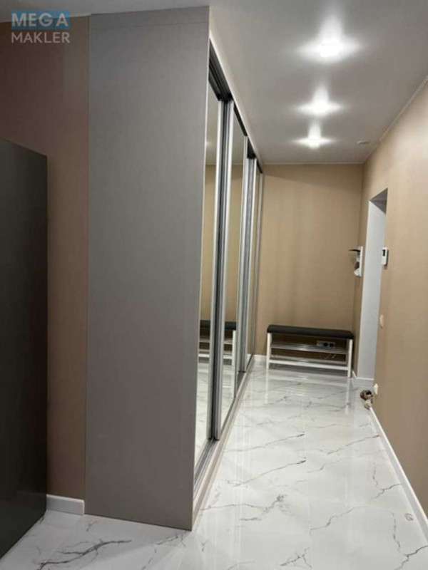 Оренда 1 кімнатної квартири, <a class="location-link" href="/kiev/" title="Недвижимость Київ">Київ</a>, <a class="location-link" href="/kiev/darnickij/" title="Недвижимость Дарницький район">Дарницький р-н</a>, Днепровская наб., 20б (изображение 8)