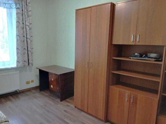 Оренда дома, <a class="location-link" href="/kiev/" title="Недвижимость Київ">Київ</a>, <a class="location-link" href="/kiev/dneprovskij/" title="Недвижимость Дніпровський район">Дніпровський р-н</a>, Паровозная ул. (изображение 14)