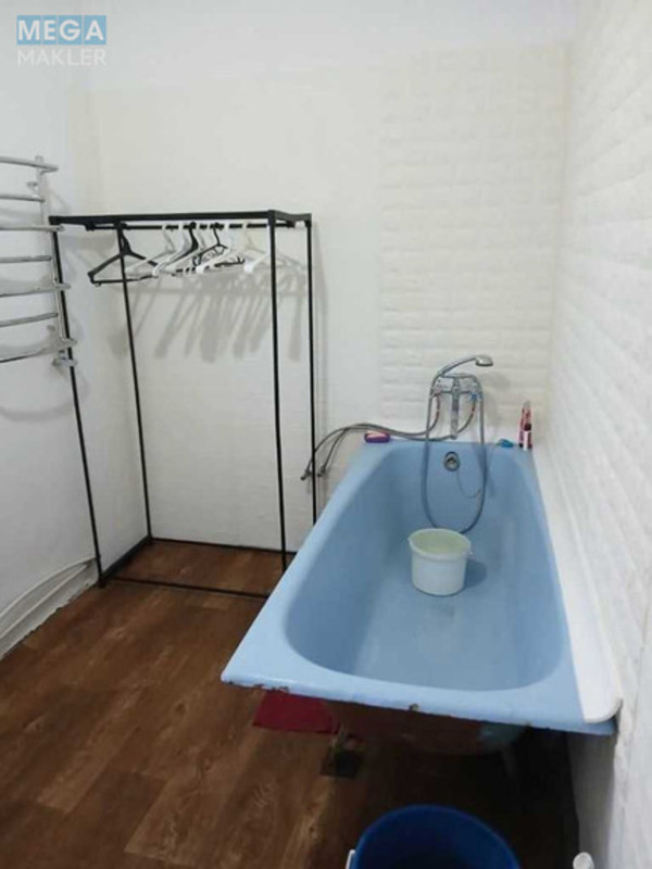 Оренда дома, <a class="location-link" href="/kiev/" title="Недвижимость Київ">Київ</a>, <a class="location-link" href="/kiev/dneprovskij/" title="Недвижимость Дніпровський район">Дніпровський р-н</a>, Паровозная ул. (изображение 17)