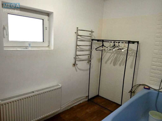 Оренда дома, <a class="location-link" href="/kiev/" title="Недвижимость Київ">Київ</a>, <a class="location-link" href="/kiev/dneprovskij/" title="Недвижимость Дніпровський район">Дніпровський р-н</a>, Паровозная ул. (изображение 18)