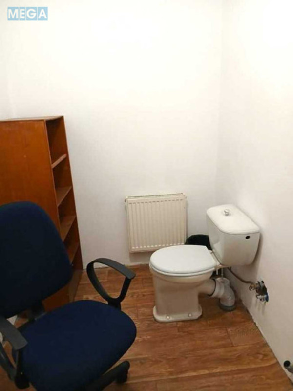 Оренда дома, <a class="location-link" href="/kiev/" title="Недвижимость Київ">Київ</a>, <a class="location-link" href="/kiev/dneprovskij/" title="Недвижимость Дніпровський район">Дніпровський р-н</a>, Паровозная ул. (изображение 19)