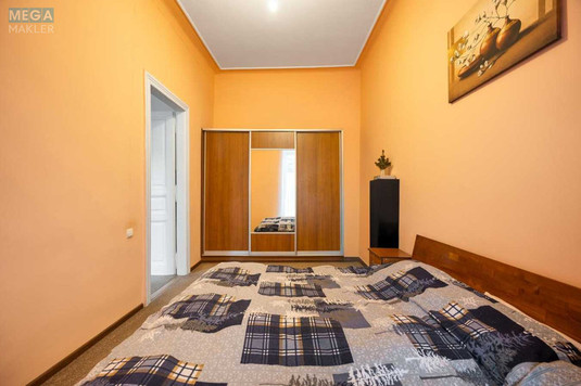 Продаж 2 кімнатної квартири (46/28/6), 2 пов. 4 пов. будинку, <a class="location-link" href="/lviv/" title="Недвижимость Львів">Львів</a>, <a class="location-link" href="/lviv/galickij/" title="Недвижимость Галицький район">Галицький р-н</a>, Лазнева (изображение 9)