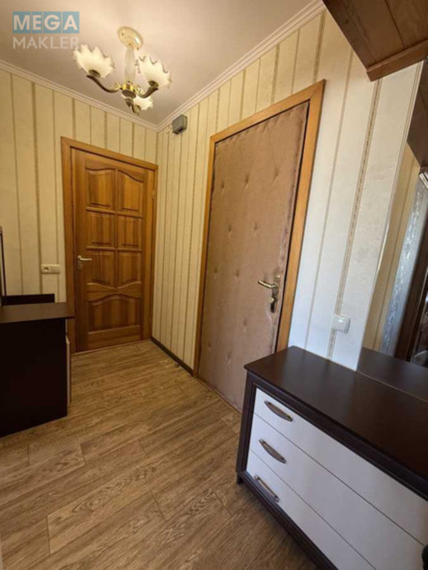 Продаж 1 кімнатної квартири (35/16/8), 9 пов. 16 пов. будинку, <a class="location-link" href="/kiev/" title="Недвижимость Київ">Київ</a>, <a class="location-link" href="/kiev/desnyanskij/" title="Недвижимость Деснянський район">Деснянський р-н</a>, Шолом-Алейхема вул., 8 (изображение 7)