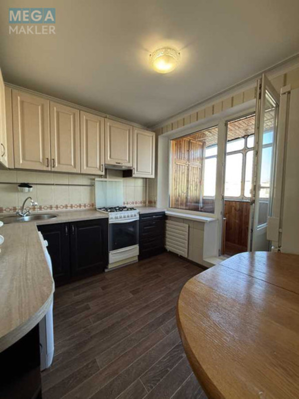 Продаж 1 кімнатної квартири (35/16/8), 9 пов. 16 пов. будинку, <a class="location-link" href="/kiev/" title="Недвижимость Київ">Київ</a>, <a class="location-link" href="/kiev/desnyanskij/" title="Недвижимость Деснянський район">Деснянський р-н</a>, Шолом-Алейхема вул., 8 (изображение 12)