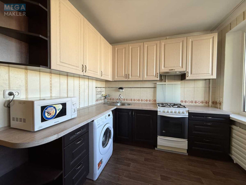 Продаж 1 кімнатної квартири (35/16/8), 9 пов. 16 пов. будинку, <a class="location-link" href="/kiev/" title="Недвижимость Київ">Київ</a>, <a class="location-link" href="/kiev/desnyanskij/" title="Недвижимость Деснянський район">Деснянський р-н</a>, Шолом-Алейхема вул., 8 (изображение 16)