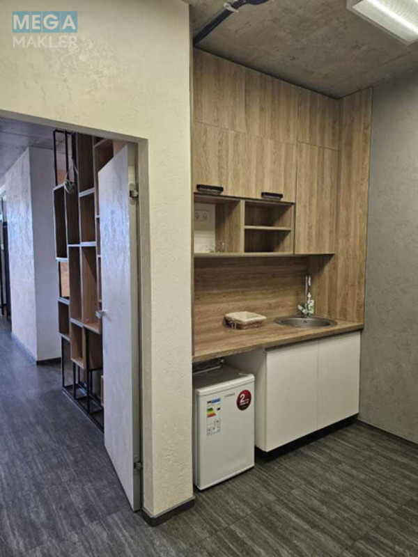 Оренда комерційної нерухомості, 76&nbsp;кв.м, под офис, <a class="location-link" href="/kiev/" title="Недвижимость Київ">Київ</a>, <a class="location-link" href="/kiev/darnickij/" title="Недвижимость Дарницький район">Дарницький р-н</a>, Зарічна вул., 2 (изображение 22)