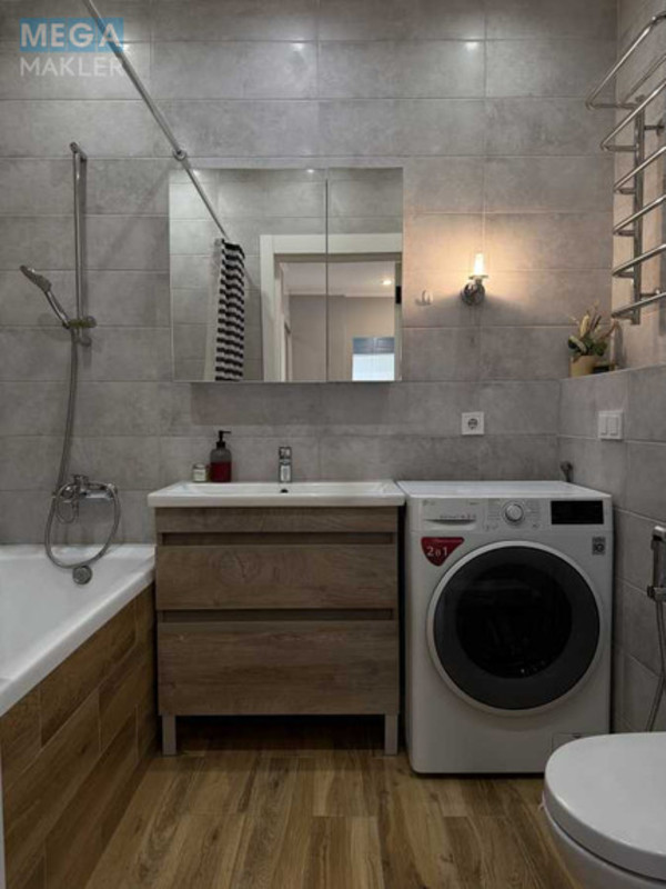 Продаж 2 кімнатної квартири (68/31/22), 16 пов. 16 пов. будинку, <a class="location-link" href="/kiev/" title="Недвижимость Київ">Київ</a>, <a class="location-link" href="/kiev/podolskij/" title="Недвижимость Подільський район">Подільський р-н</a>, Правди просп., 41Б (изображение 8)