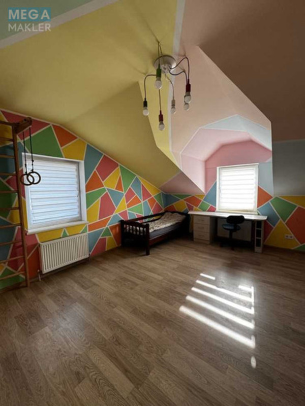 Продаж дома, 2&nbsp;поверху, 183&nbsp;кв.м, 5&nbsp;кімнат, ділянка 12&nbsp;соток, <a class="location-link" href="/kirovograd/" title="Недвижимость Кіровоград">Кіровоград</a>, Макеевская (изображение 2)