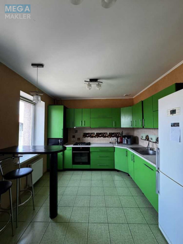 Продаж дома, 2&nbsp;поверху, 183&nbsp;кв.м, 5&nbsp;кімнат, ділянка 12&nbsp;соток, <a class="location-link" href="/kirovograd/" title="Недвижимость Кіровоград">Кіровоград</a>, Макеевская (изображение 5)