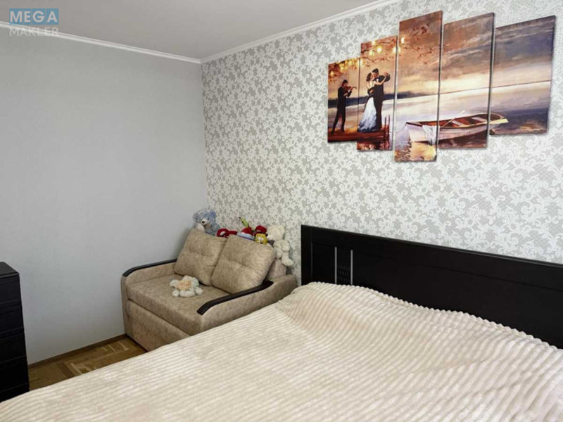 Оренда 2 кімнатної квартири, <a class="location-link" href="/kiev/" title="Недвижимость Київ">Київ</a>, <a class="location-link" href="/kiev/dneprovskij/" title="Недвижимость Дніпровський район">Дніпровський р-н</a>, Братиславская ул., 13 (изображение 2)