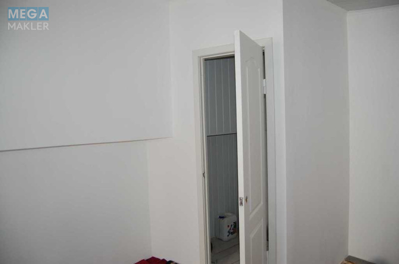 Продаж комерційної нерухомості, 106&nbsp;кв.м, <a class="location-link" href="/kiev/" title="Недвижимость Київ">Київ</a>, <a class="location-link" href="/kiev/desnyanskij/" title="Недвижимость Деснянський район">Деснянський р-н</a>, Миколи Закревського вул., 93 (изображение 9)