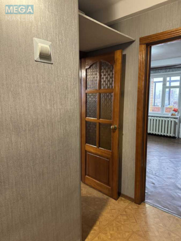 Продаж 1 кімнатної квартири (33/18/6), 8 пов. 9 пов. будинку, <a class="location-link" href="/kiev/" title="Недвижимость Київ">Київ</a>, <a class="location-link" href="/kiev/solomenskij/" title="Недвижимость Солом'янський район">Солом'янський р-н</a>, Михаила Донца ул., 21а (изображение 5)