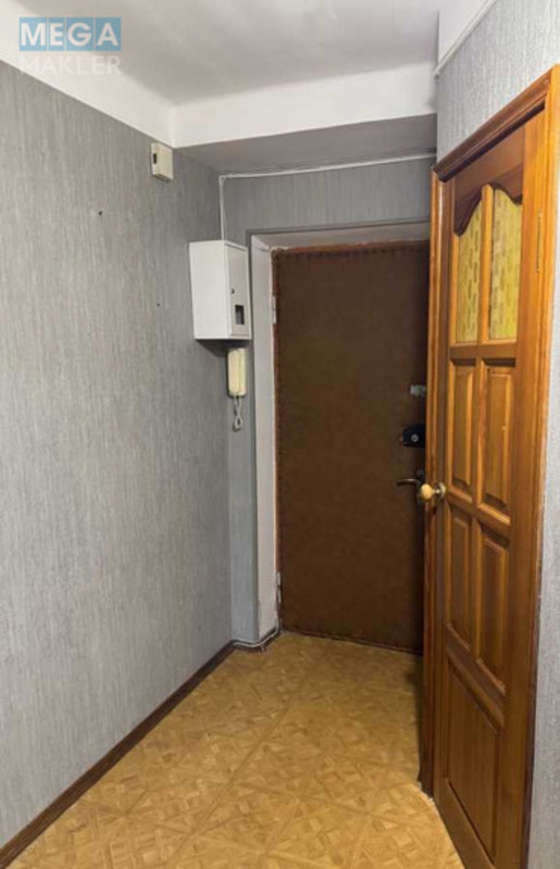 Продаж 1 кімнатної квартири (33/18/6), 8 пов. 9 пов. будинку, <a class="location-link" href="/kiev/" title="Недвижимость Київ">Київ</a>, <a class="location-link" href="/kiev/solomenskij/" title="Недвижимость Солом'янський район">Солом'янський р-н</a>, Михаила Донца ул., 21а (изображение 10)