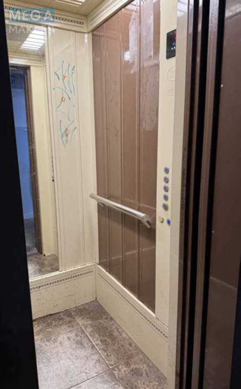 Продаж 1 кімнатної квартири (33/18/6), 8 пов. 9 пов. будинку, <a class="location-link" href="/kiev/" title="Недвижимость Київ">Київ</a>, <a class="location-link" href="/kiev/solomenskij/" title="Недвижимость Солом'янський район">Солом'янський р-н</a>, Михаила Донца ул., 21а (изображение 13)