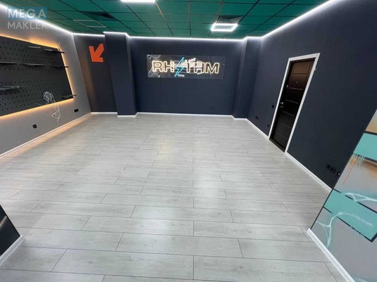 Оренда комерційної нерухомості, 150&nbsp;кв.м, под офис, <a class="location-link" href="/kiev/" title="Недвижимость Київ">Київ</a>, <a class="location-link" href="/kiev/pecherskij/" title="Недвижимость Печерський район">Печерський р-н</a>, Евгения Коновальца ул., 36Д (изображение 4)