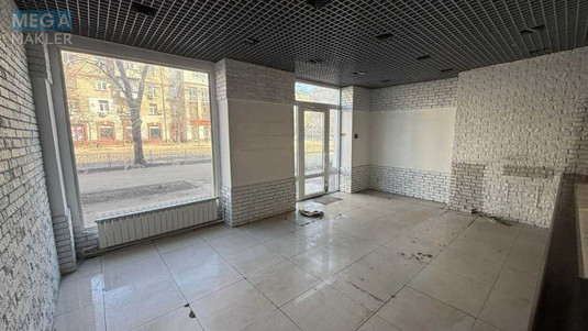 Оренда комерційної нерухомості, 70&nbsp;кв.м, под магазин, <a class="location-link" href="/kiev/" title="Недвижимость Київ">Київ</a>, <a class="location-link" href="/kiev/dneprovskij/" title="Недвижимость Дніпровський район">Дніпровський р-н</a>, Будівельників вул., 31 (изображение 3)