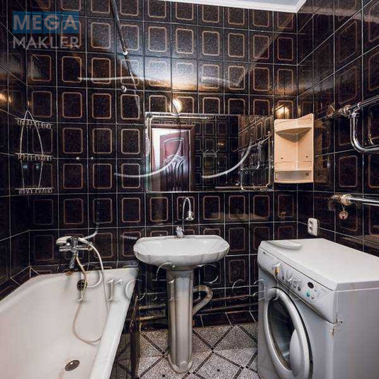 Продаж 3 кімнатної квартири (77/41/11), 12 пов. 13 пов. будинку, <a class="location-link" href="/kiev/" title="Недвижимость Київ">Київ</a>, <a class="location-link" href="/kiev/pecherskij/" title="Недвижимость Печерський район">Печерський р-н</a>, Болбочана Петра вулиця, 4А (изображение 13)