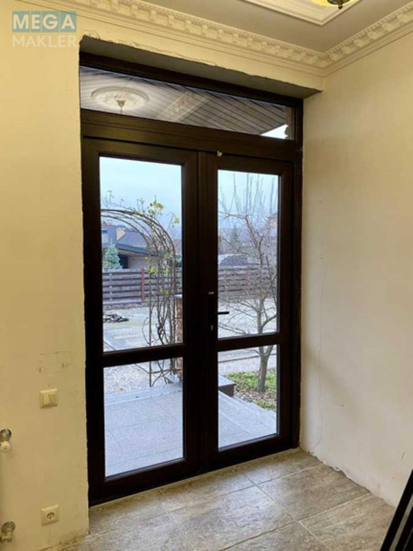 Продаж дома, 3&nbsp;поверху, 422&nbsp;кв.м, 6&nbsp;кімнат, ділянка 10&nbsp;соток, <a class="location-link" href="/gnedin/" title="Недвижимость Гнідін">Гнідин</a>, Зарічна (изображение 10)