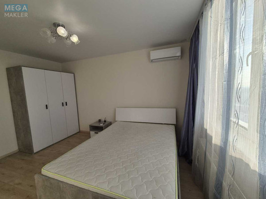 Оренда 2 кімнатної квартири, <a class="location-link" href="/kiev/" title="Недвижимость Київ">Київ</a>, <a class="location-link" href="/kiev/goloseevskij/" title="Недвижимость Голосіївський район">Голосіївський р-н</a>, Академика Глушкова просп., 101 (изображение 12)