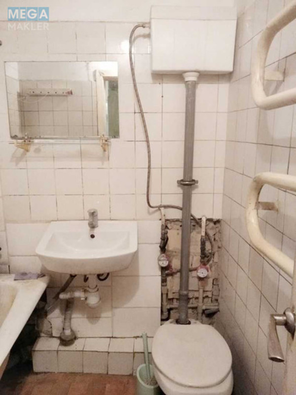 Продаж 1 кімнатної квартири (39/19,9/7,5), 3 пов. 9 пов. будинку, <a class="location-link" href="/kiev/" title="Недвижимость Київ">Київ</a>, <a class="location-link" href="/kiev/darnickij/" title="Недвижимость Дарницький район">Дарницький р-н</a>, Юрия Литвинского ул., 84 (изображение 11)