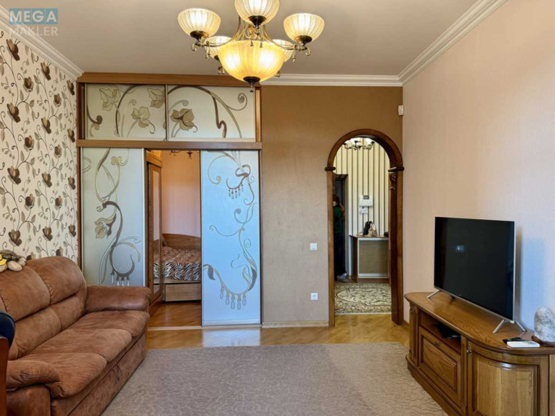 Оренда 1 кімнатної квартири, <a class="location-link" href="/kiev/" title="Недвижимость Київ">Київ</a>, <a class="location-link" href="/kiev/solomenskij/" title="Недвижимость Солом'янський район">Солом'янський р-н</a>, Кудряшова ул., 16 (изображение 7)