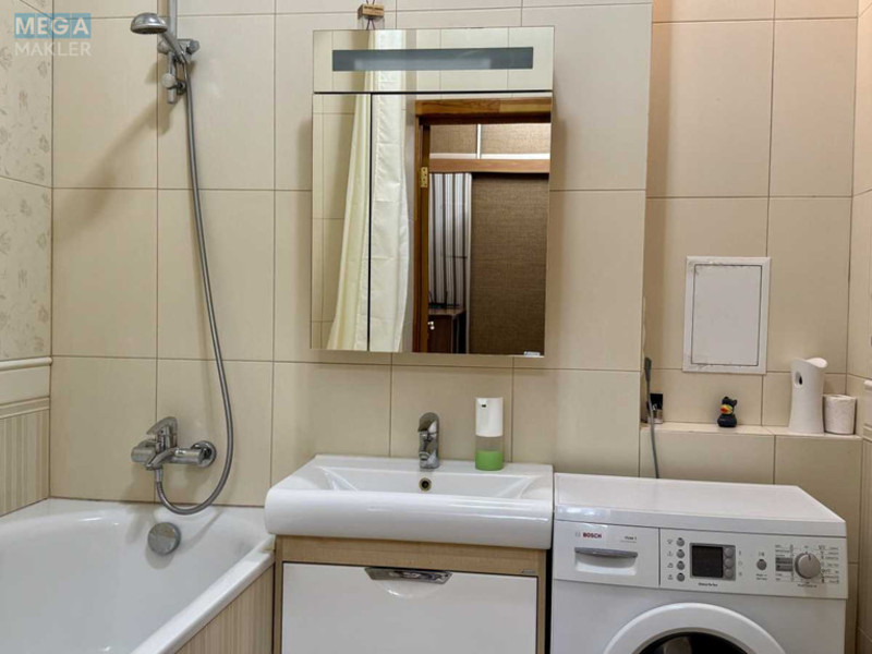 Оренда 1 кімнатної квартири, <a class="location-link" href="/kiev/" title="Недвижимость Київ">Київ</a>, <a class="location-link" href="/kiev/solomenskij/" title="Недвижимость Солом'янський район">Солом'янський р-н</a>, Кудряшова ул., 16 (изображение 20)