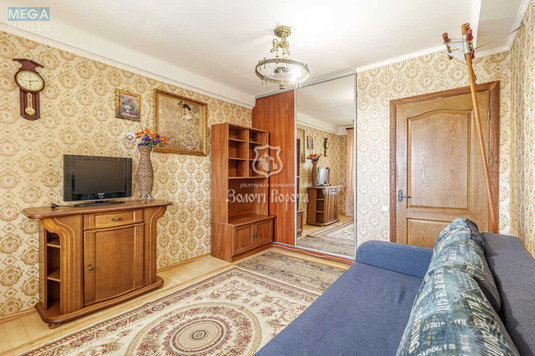 Продаж 1 кімнатної квартири (45,6/30/6,7), 9 пов. 9 пов. будинку, <a class="location-link" href="/kiev/" title="Недвижимость Київ">Київ</a>, <a class="location-link" href="/kiev/obolonskij/" title="Недвижимость Оболонський район">Оболонський р-н</a>, Кирилівська вул., 172 (изображение 3)