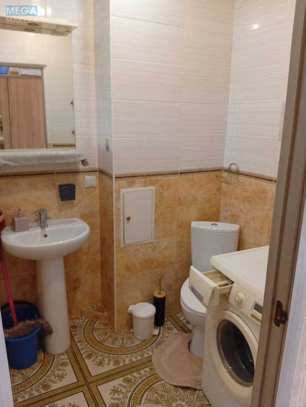 Оренда 1 кімнатної квартири, <a class="location-link" href="/odessa/" title="Недвижимость Одеса">Одеса</a>, <a class="location-link" href="/odessa/suvorovskij/" title="Недвижимость Суворовський район">Суворовський р-н</a>, Красная, 14 (изображение 2)