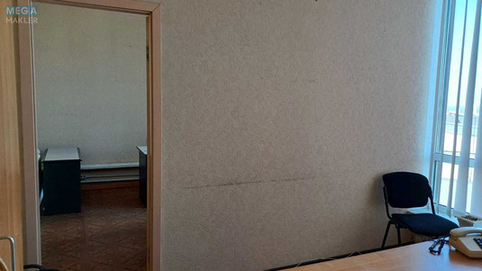 Оренда комерційної нерухомості, 23&nbsp;кв.м, под офис, <a class="location-link" href="/kiev/" title="Недвижимость Київ">Київ</a>, <a class="location-link" href="/kiev/shevchenkovskij/" title="Недвижимость Шевченківський район">Шевченківський р-н</a>, Сечевых Стрельцов ул., 1-5 (изображение 2)