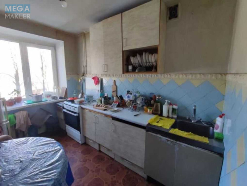 Оренда кімнати (підселення), <a class="location-link" href="/kiev/" title="Недвижимость Київ">Київ</a>, <a class="location-link" href="/kiev/goloseevskij/" title="Недвижимость Голосіївський район">Голосіївський р-н</a>, Академіка Глушкова просп., 22 (изображение 5)