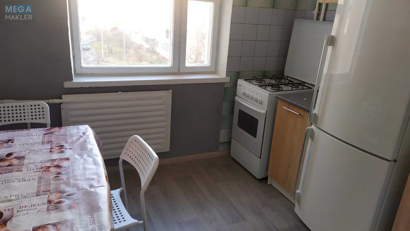 Оренда кімнати (підселення), <a class="location-link" href="/kiev/" title="Недвижимость Київ">Київ</a>, <a class="location-link" href="/kiev/obolonskij/" title="Недвижимость Оболонський район">Оболонський р-н</a>, Героїв Сталінграду просп., 50 (изображение 4)